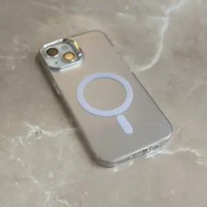 قاب گوشی طرح MagSafe سفید برند SO COOL